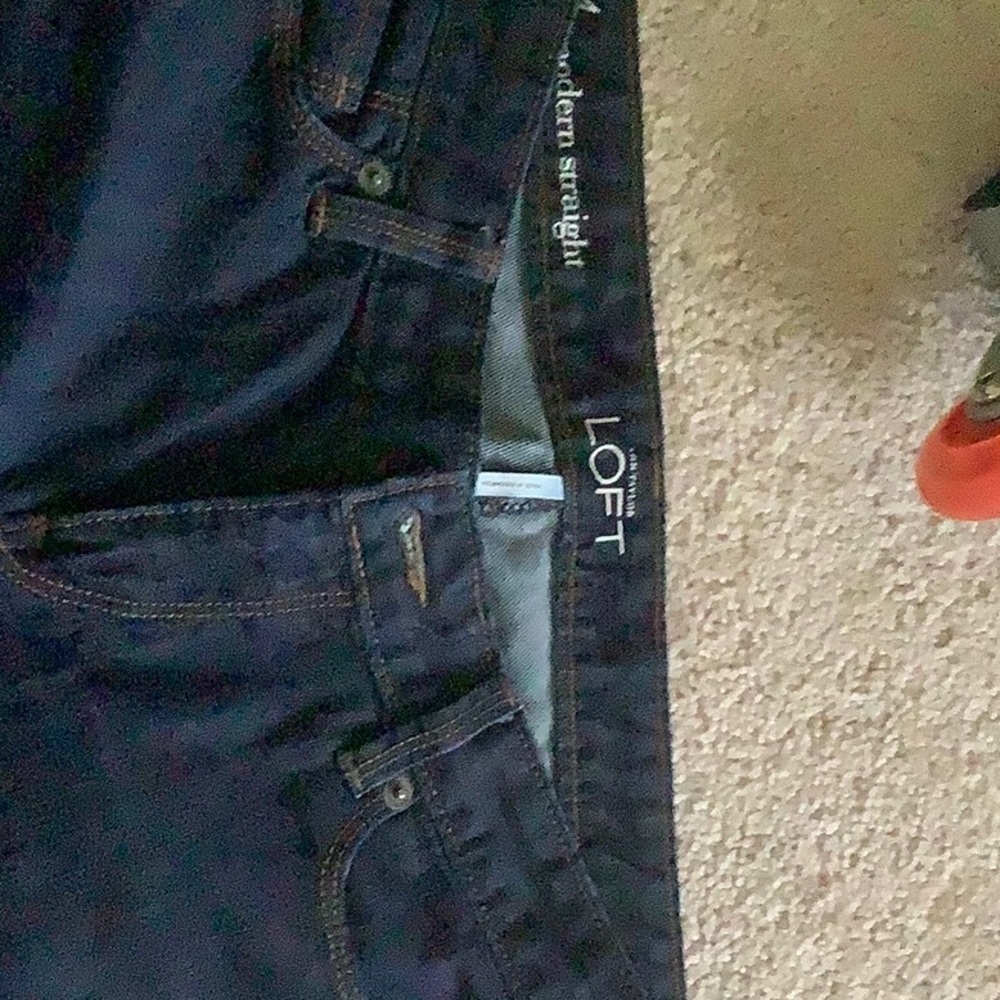 Ann Taylor Loft modern straight jeans 4/27